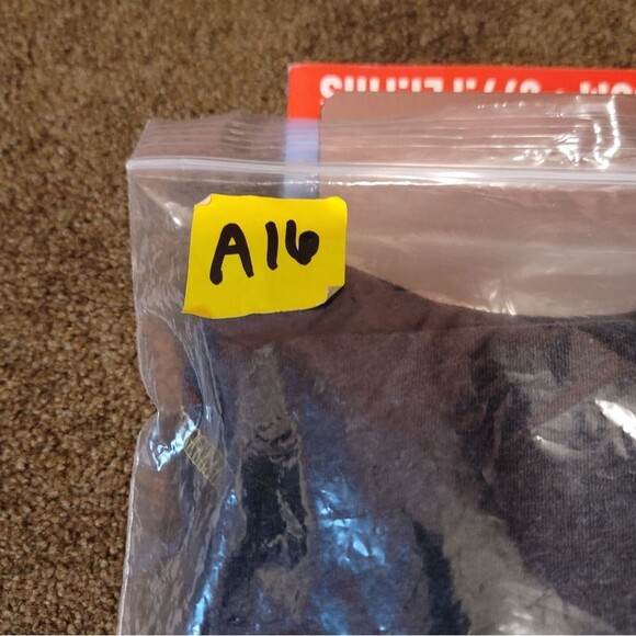 CAT Caterpillar Gray Large Tee - Picture 7 of 7